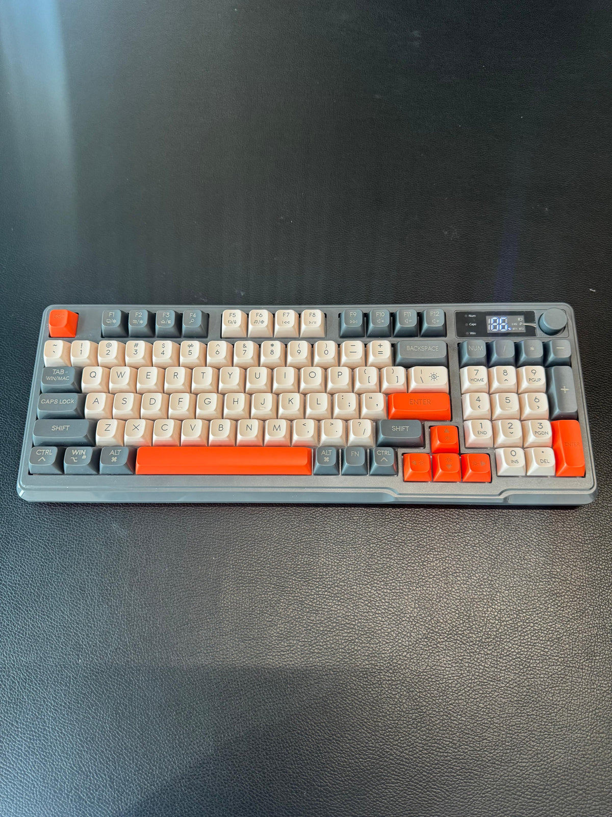FreeWolf T96 dual-mode wireless keyboard