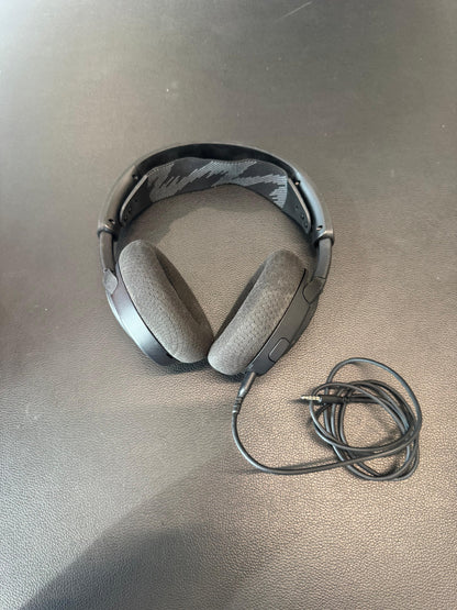 SteelSeries wired headset front view